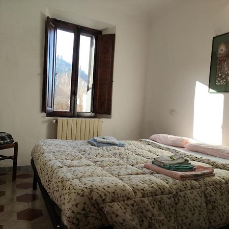 Villa Il Ristoro Del Viandante à Licciana Nardi Extérieur photo